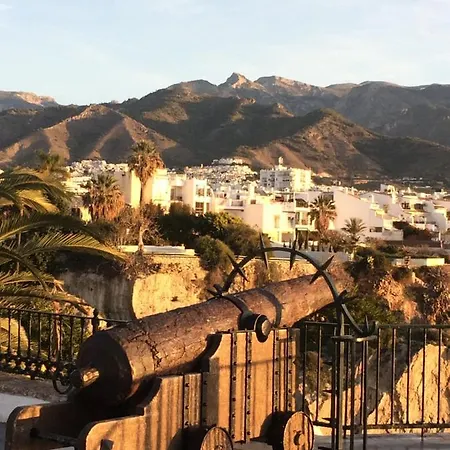 Sea & Pool View Garden Palmeras * Nerja