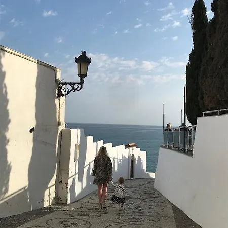 Sea & Pool View Garden Palmeras Nerja